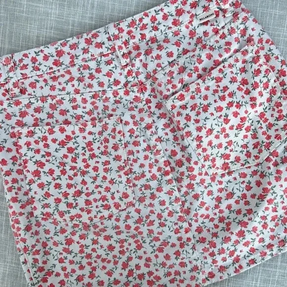 Billabong Cute As A Button Floral Mini Skirt - Picture 4 of 6
